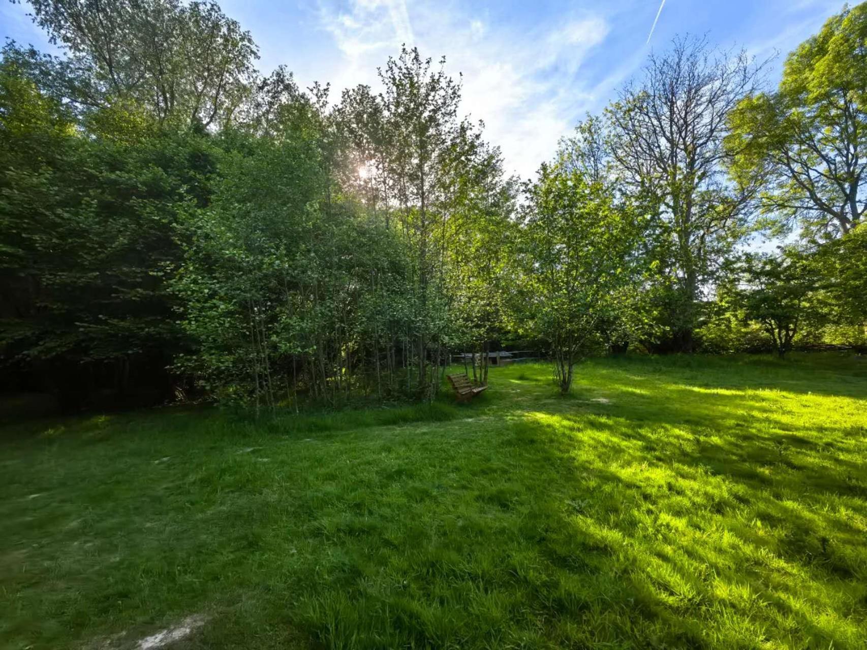 Bell Nook- Shepherd's Hut With A Spacious Wood-fired Hot Tub * Tonbridge